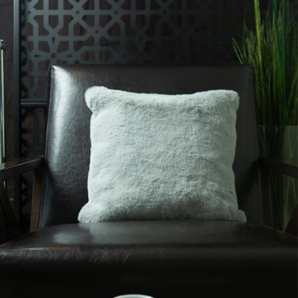 Faux Fur Lurera Pillow