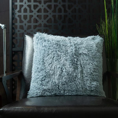 Soft and Shaggy Lurera Pillow