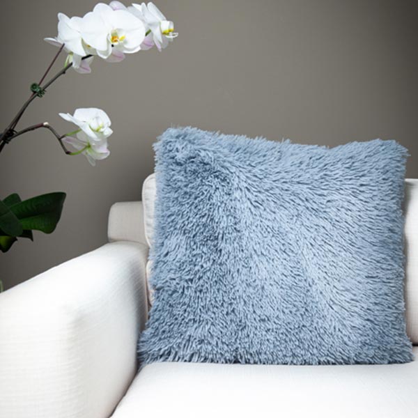 Soft and Shaggy Lurera Pillow